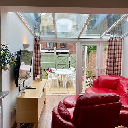 Somers House - Pet Friendly & Parking Portsmouth Exteriér fotografie